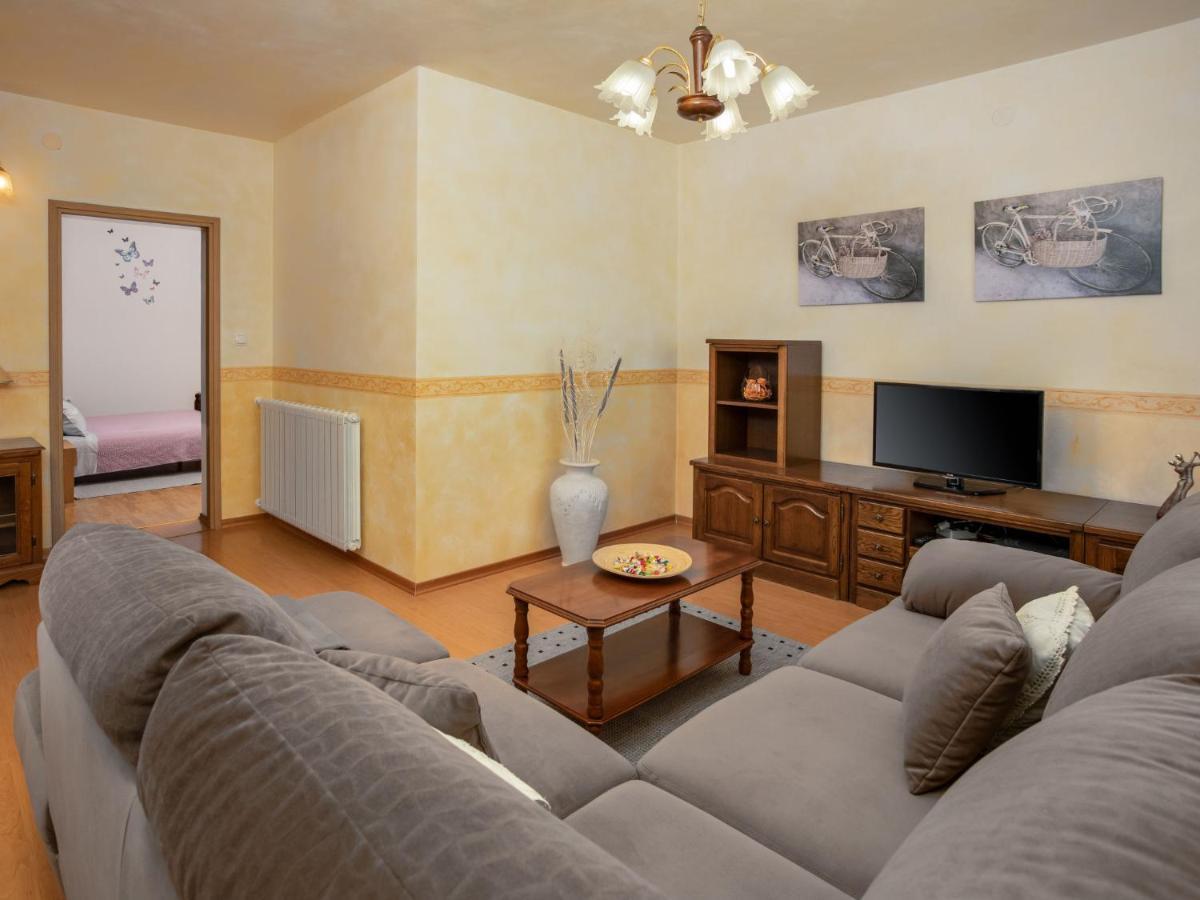 Holiday Home Legović Kaštelir Exterior foto